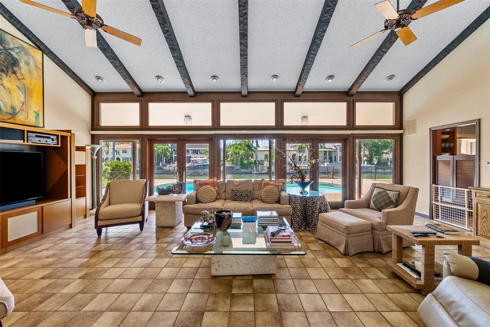 TB8438940 Property Photo