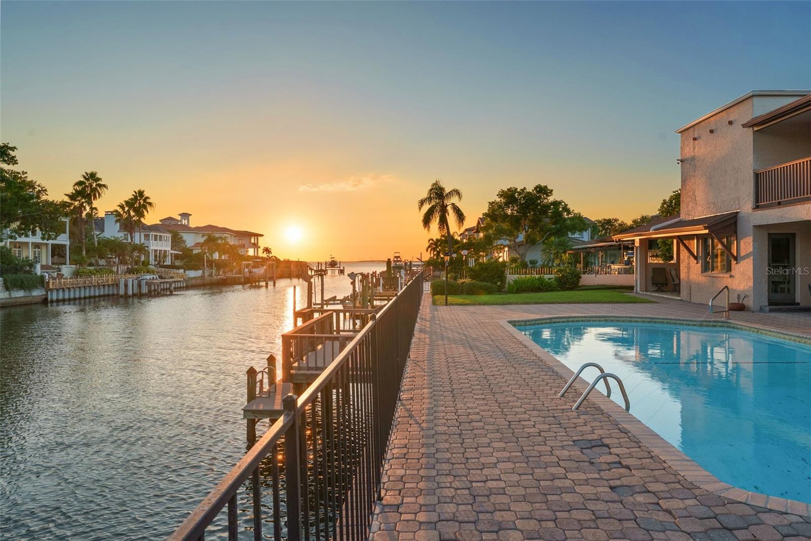 TB8438940 Property Photo