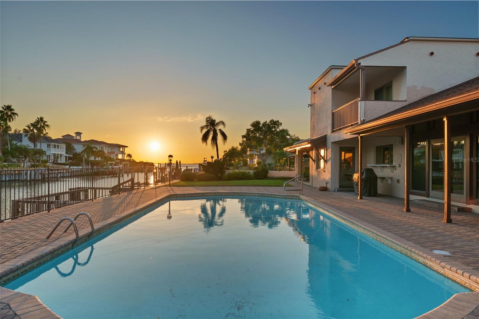 TB8438940 Property Photo