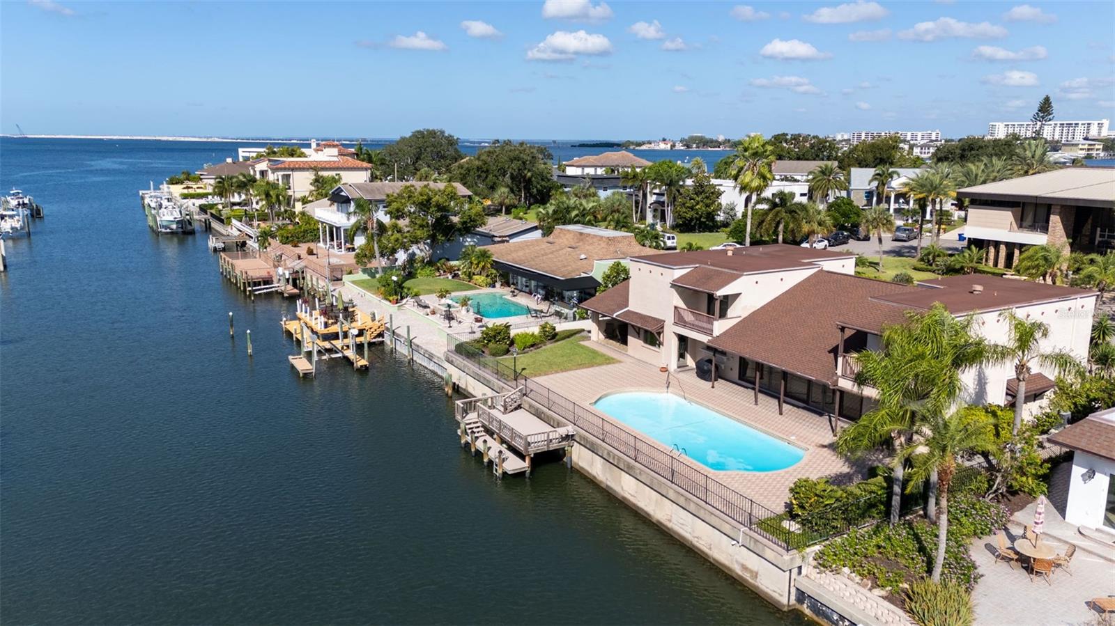 TB8438940 Property Photo