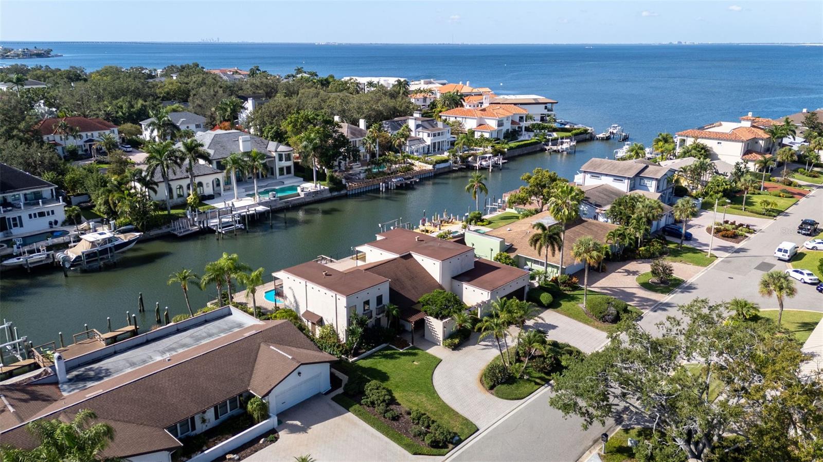 TB8438940 Property Photo