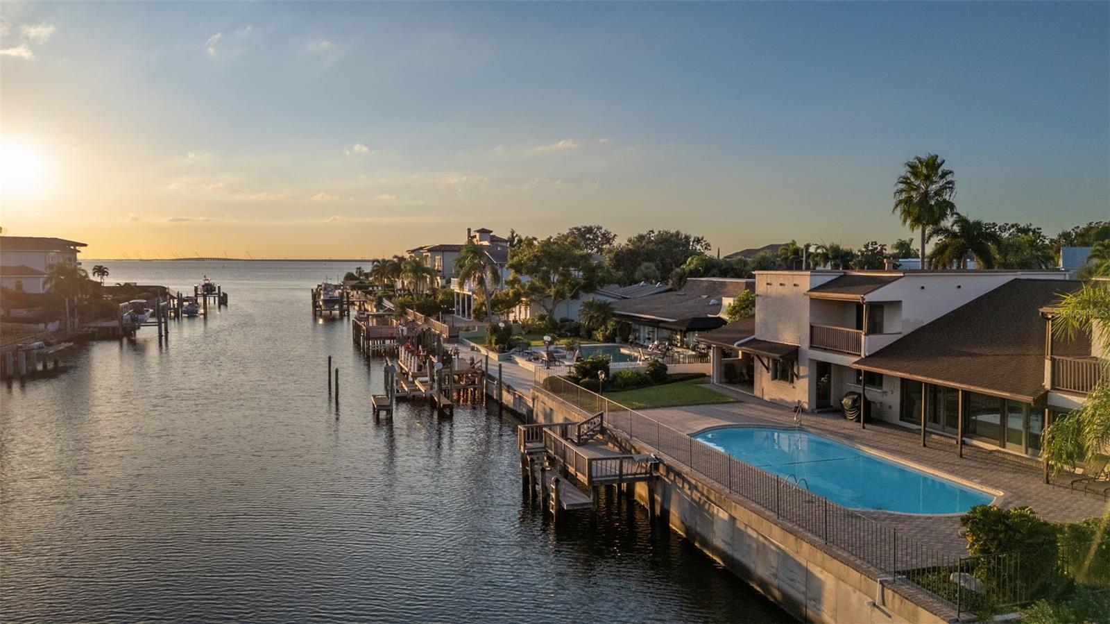 TB8438940 Property Photo