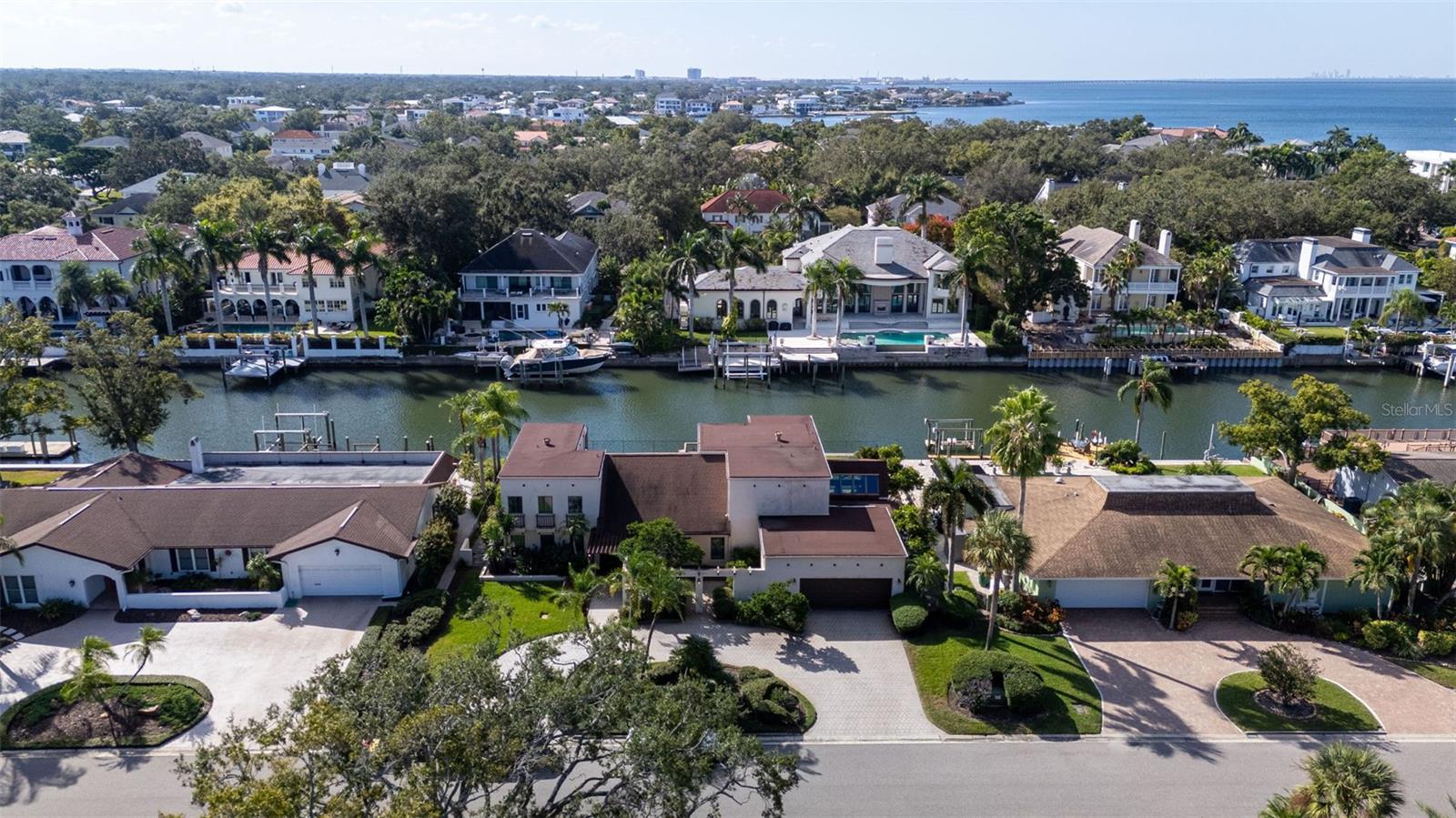 TB8438940 Property Photo