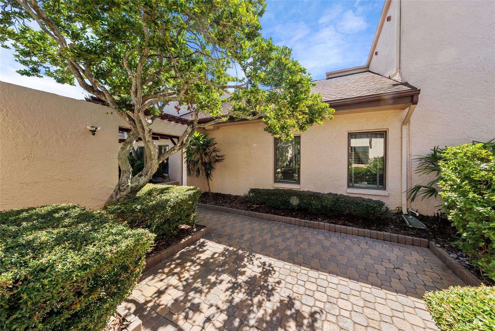 TB8438940 Property Photo