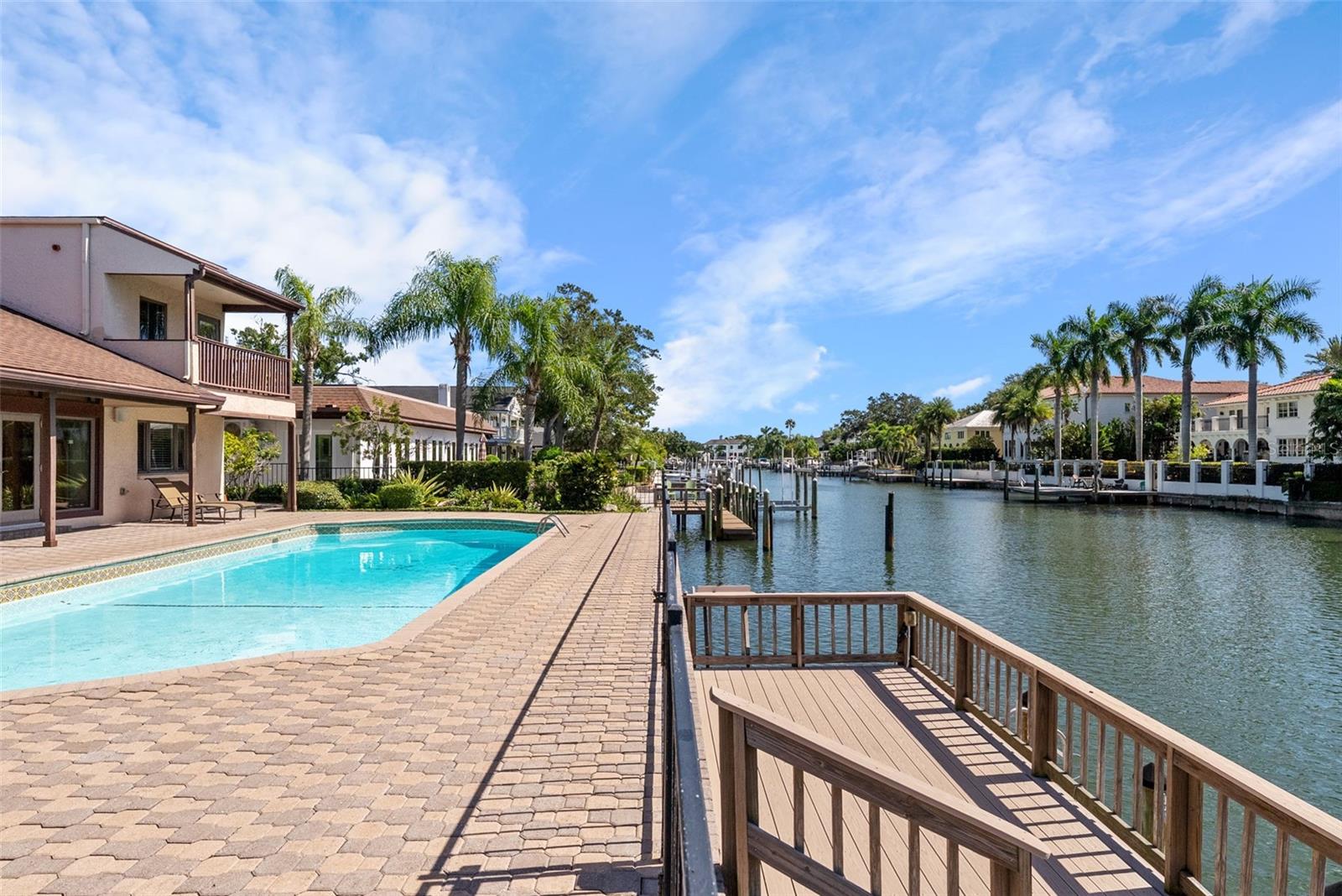 TB8438940 Property Photo