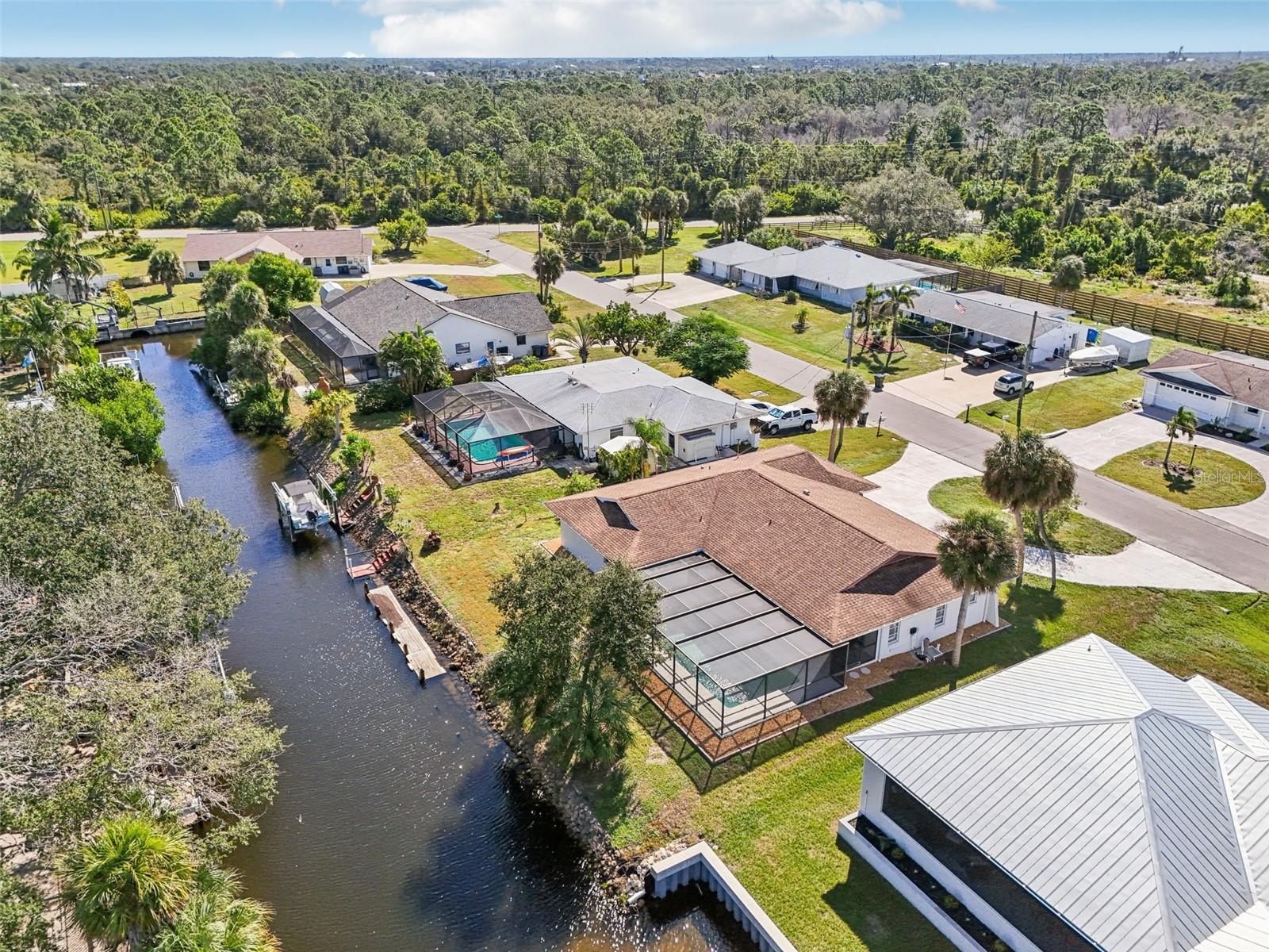 560 SANDLOR DR, ENGLEWOOD, FL, 34223