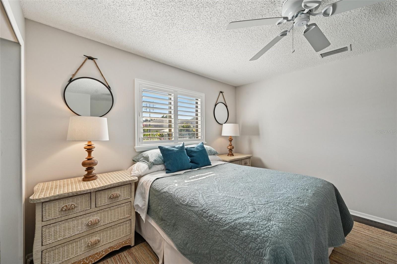 560 SANDLOR DR, ENGLEWOOD, FL, 34223