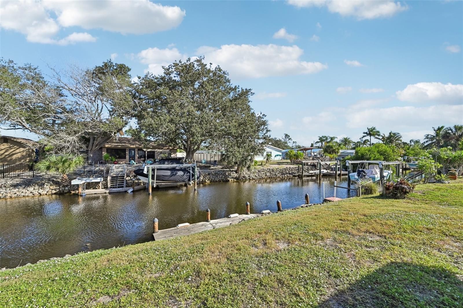 560 SANDLOR DR, ENGLEWOOD, FL, 34223