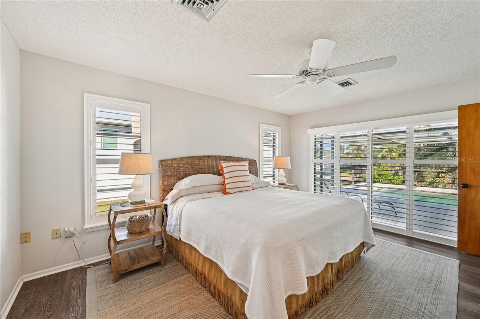 560 SANDLOR DR, ENGLEWOOD, FL, 34223