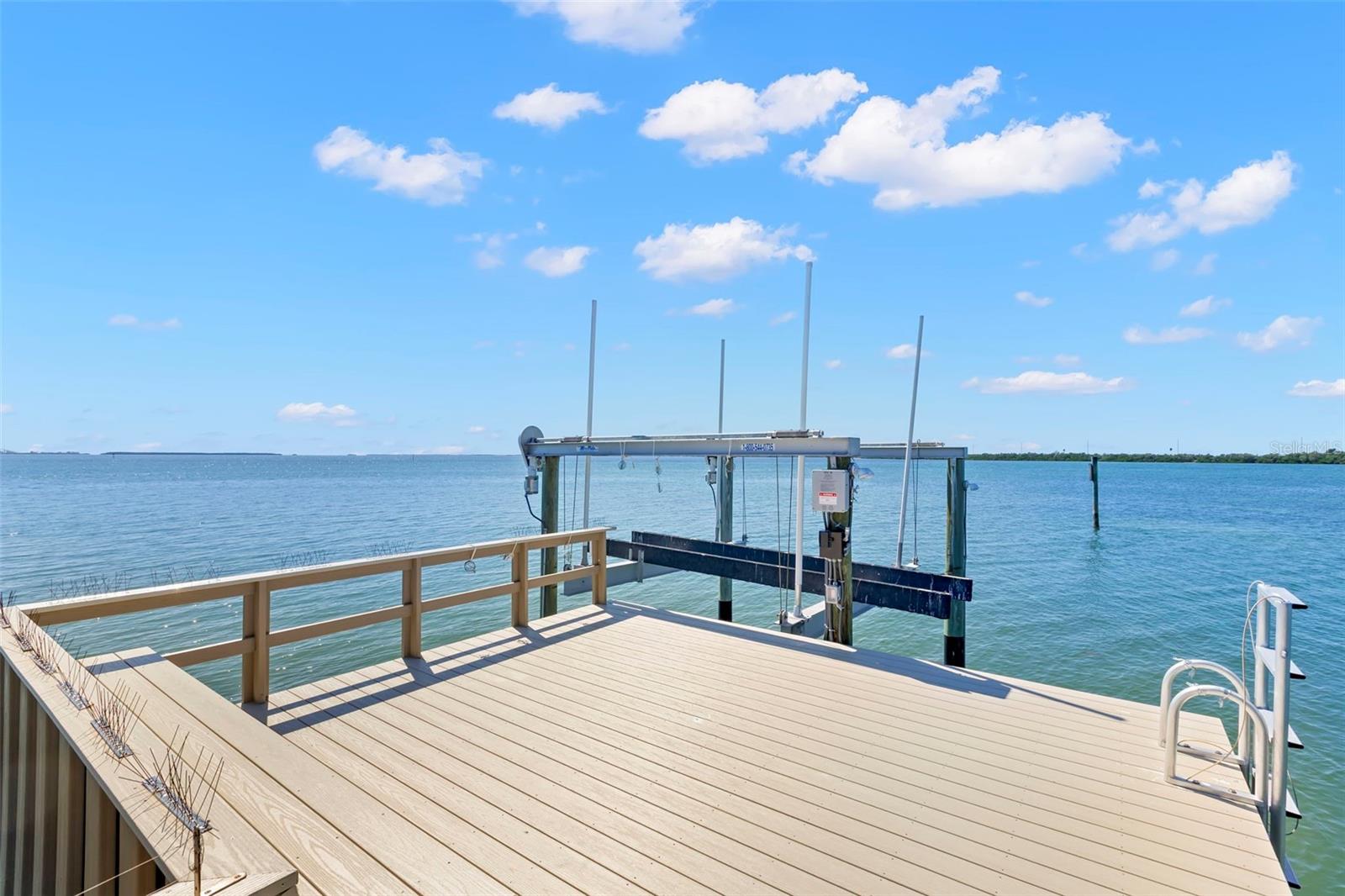 6199 54TH ST S, ST PETERSBURG, FL, 33715