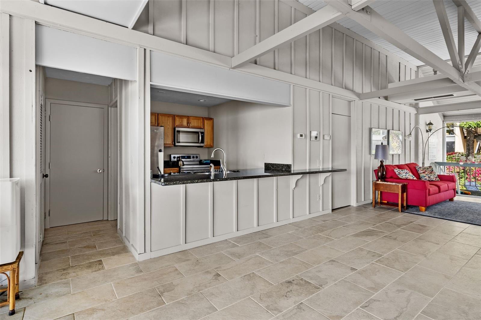 2754 SW 14TH DR #111, GAINESVILLE, FL, 32608