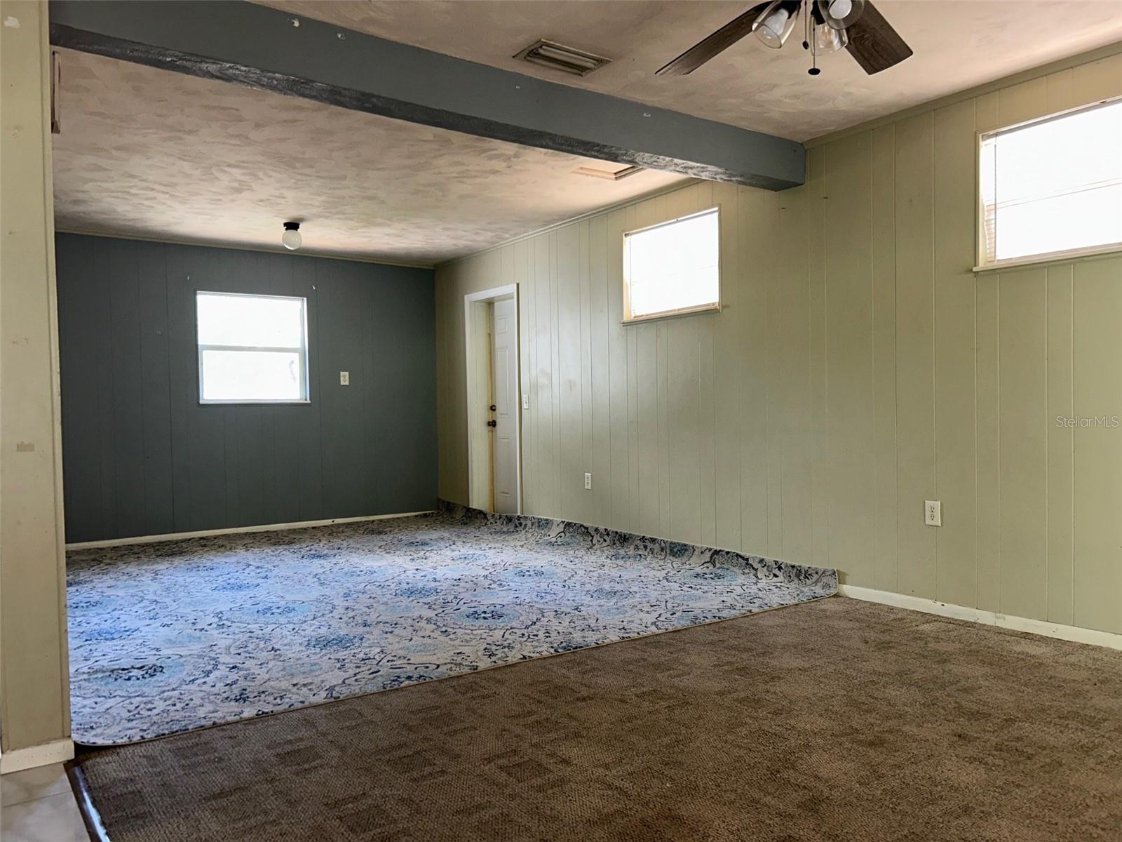 2316 N GRIFFIN DR, LEESBURG, FL, 34748