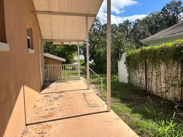 2316 N GRIFFIN DR, LEESBURG, FL, 34748