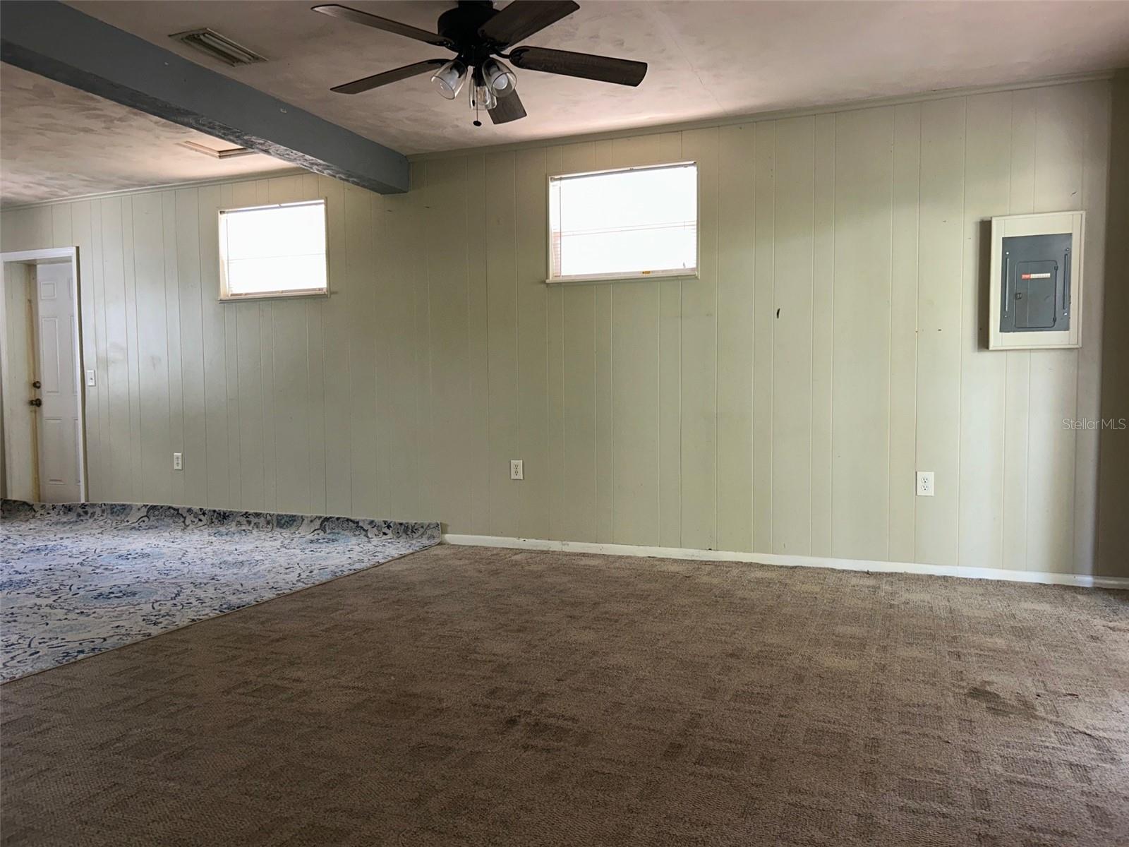 2316 N GRIFFIN DR, LEESBURG, FL, 34748