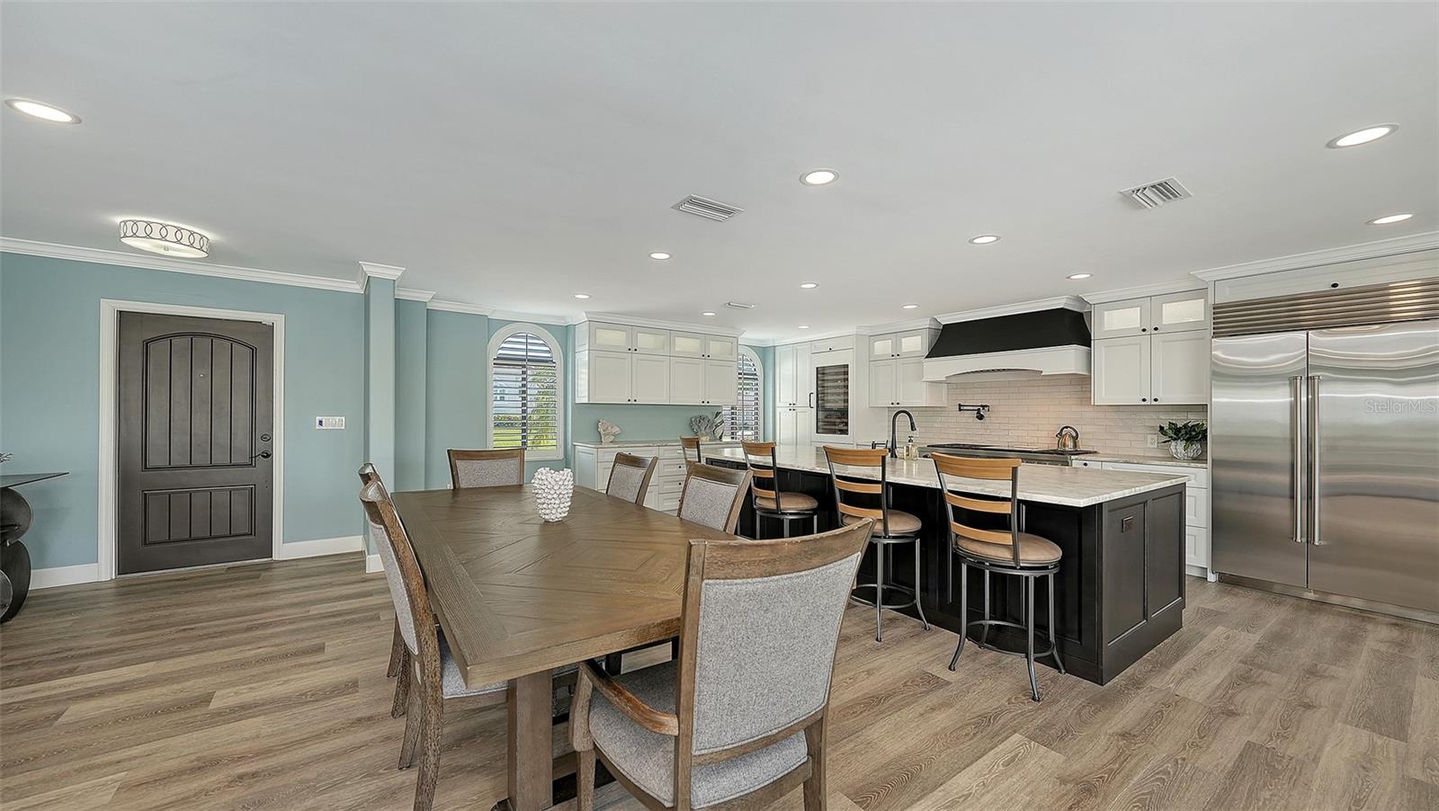 A4668868 Property Photo