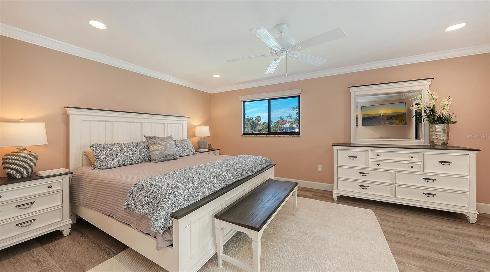 A4668868 Property Photo