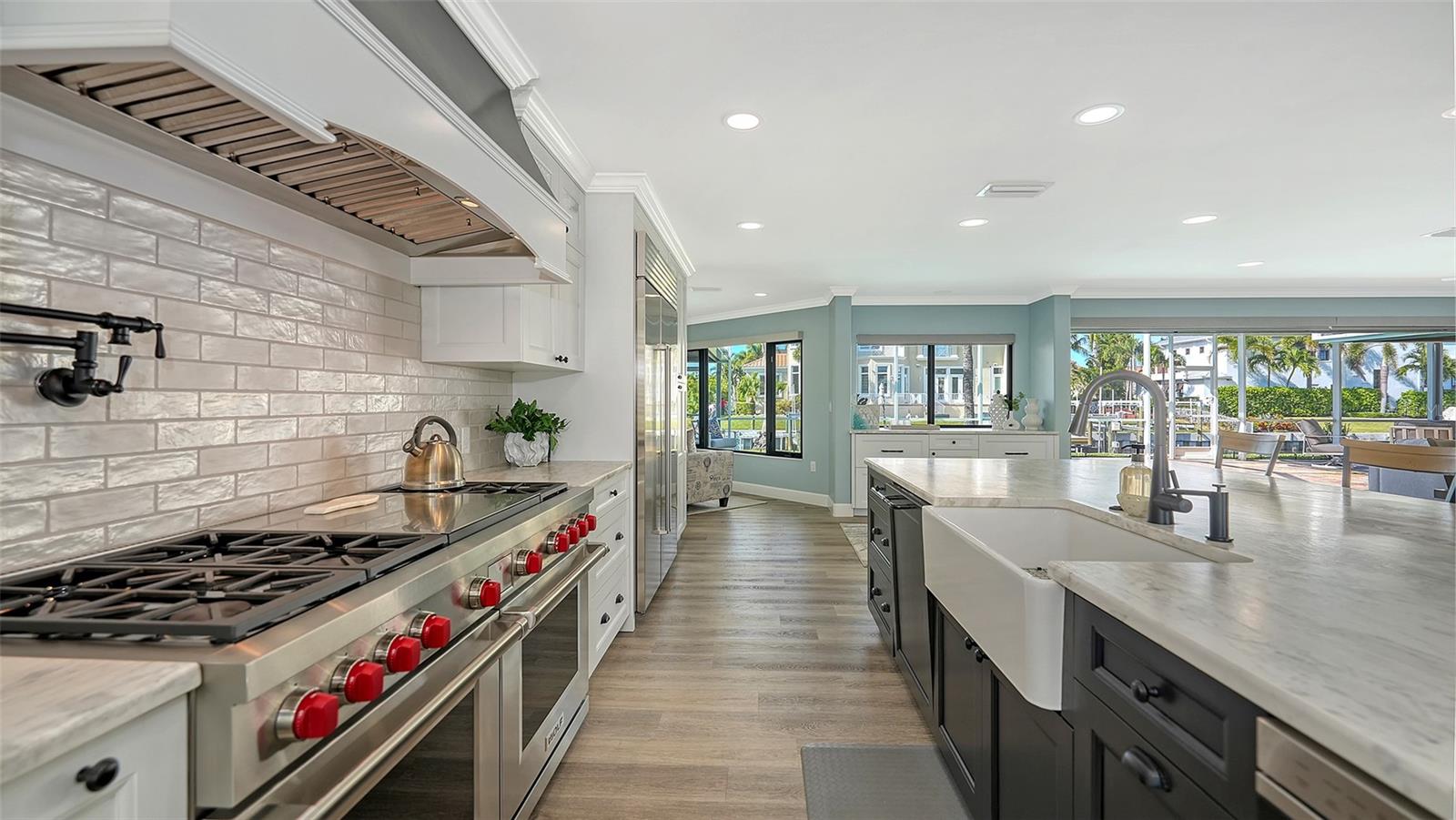 A4668868 Property Photo