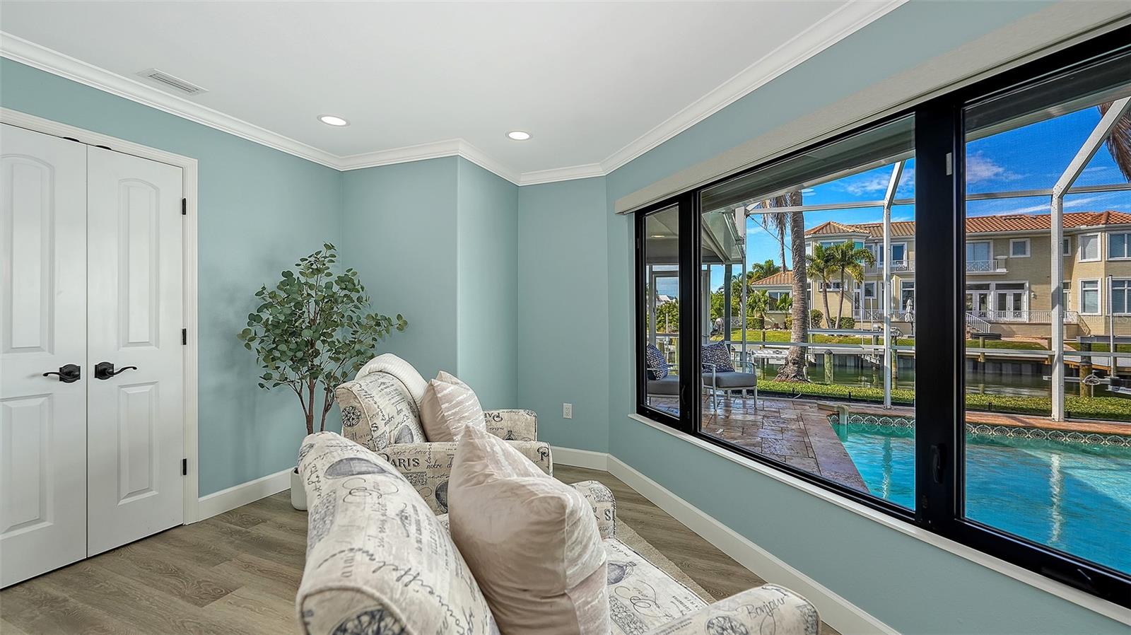 A4668868 Property Photo