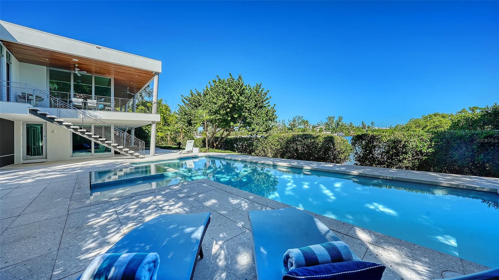 A4668871 Property Photo