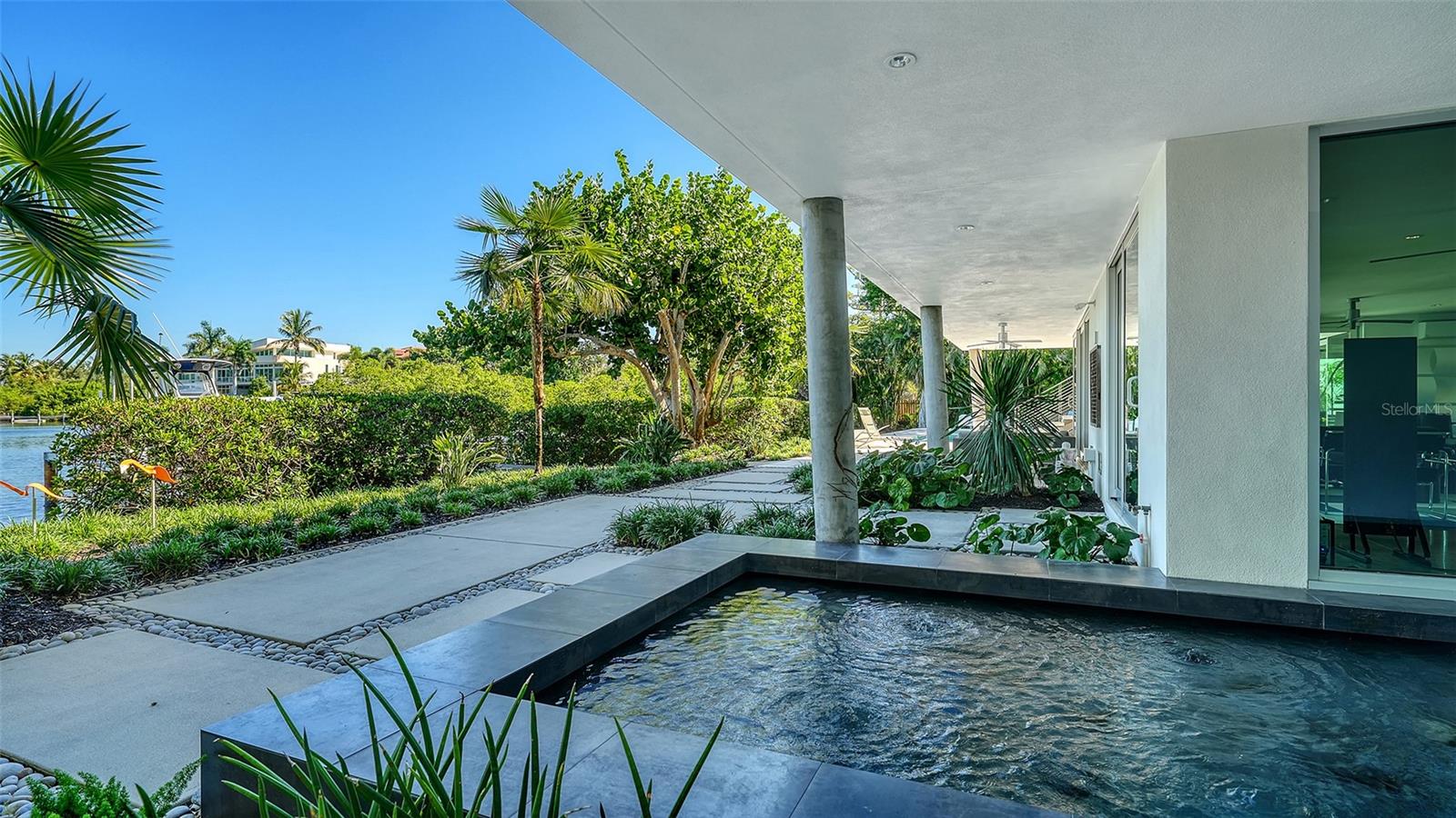 A4668871 Property Photo