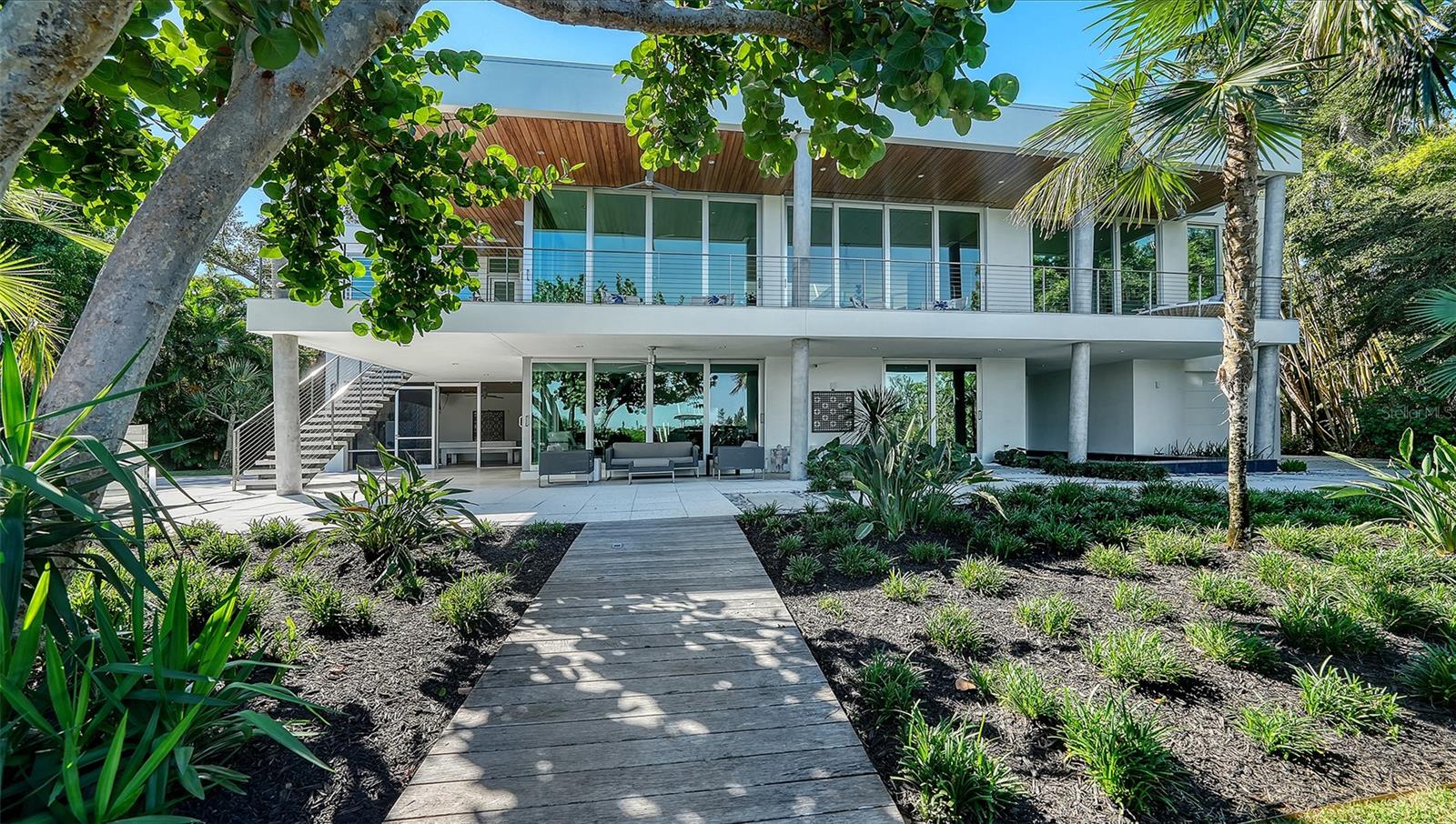 A4668871 Property Photo