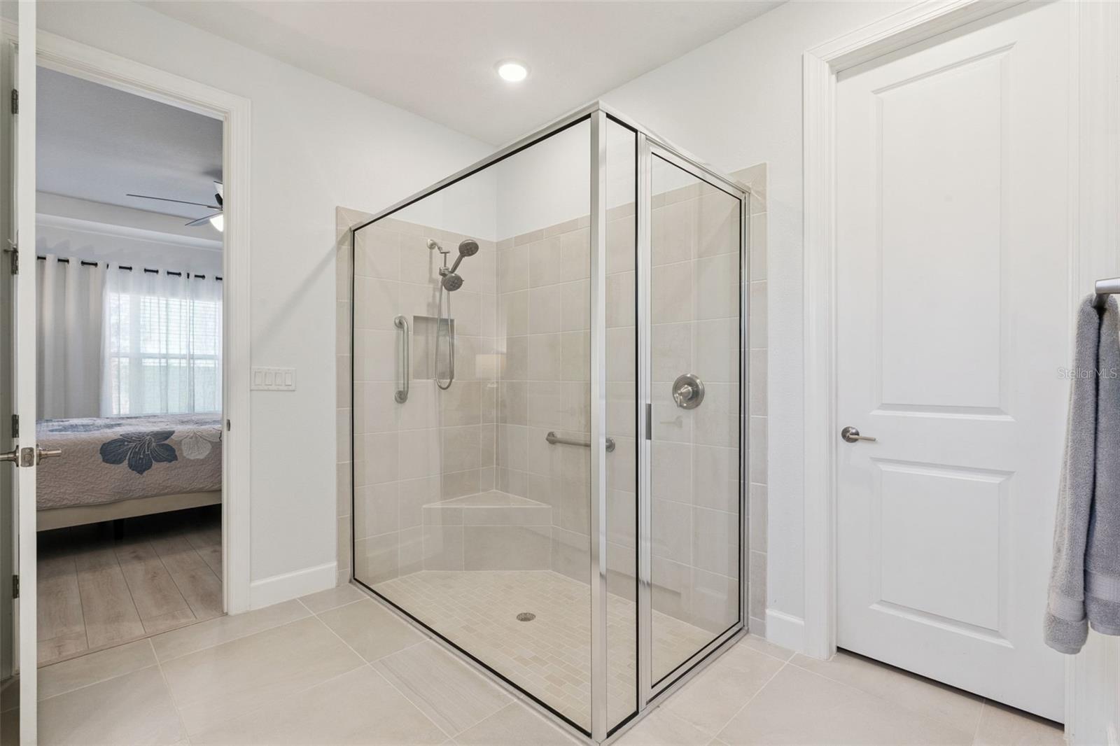 975 BRAEWOOD DR, CLERMONT, FL, 34715