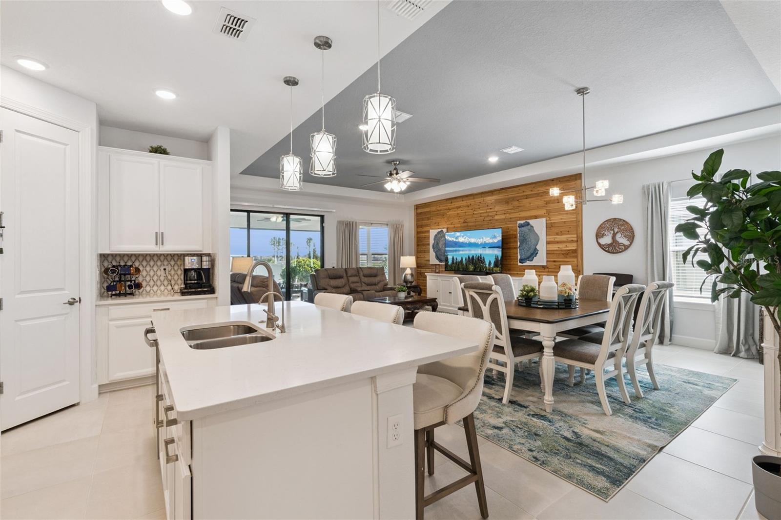 975 BRAEWOOD DR, CLERMONT, FL, 34715