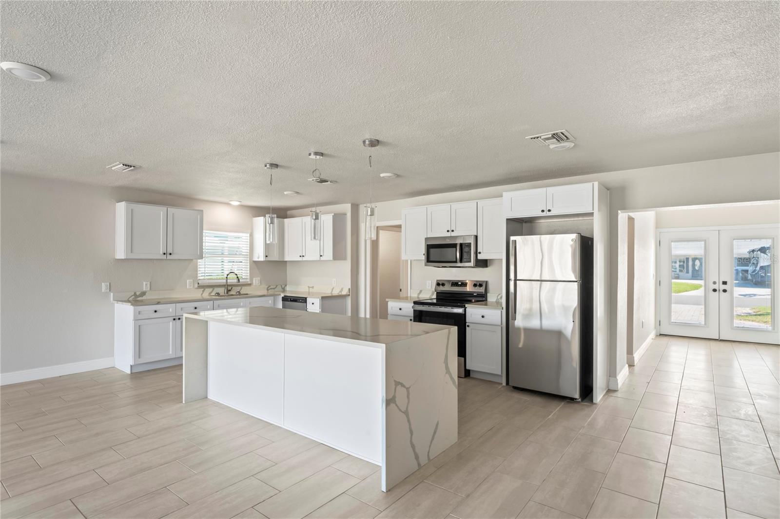 516 CRYSTAL DR, MADEIRA BEACH, FL, 33708