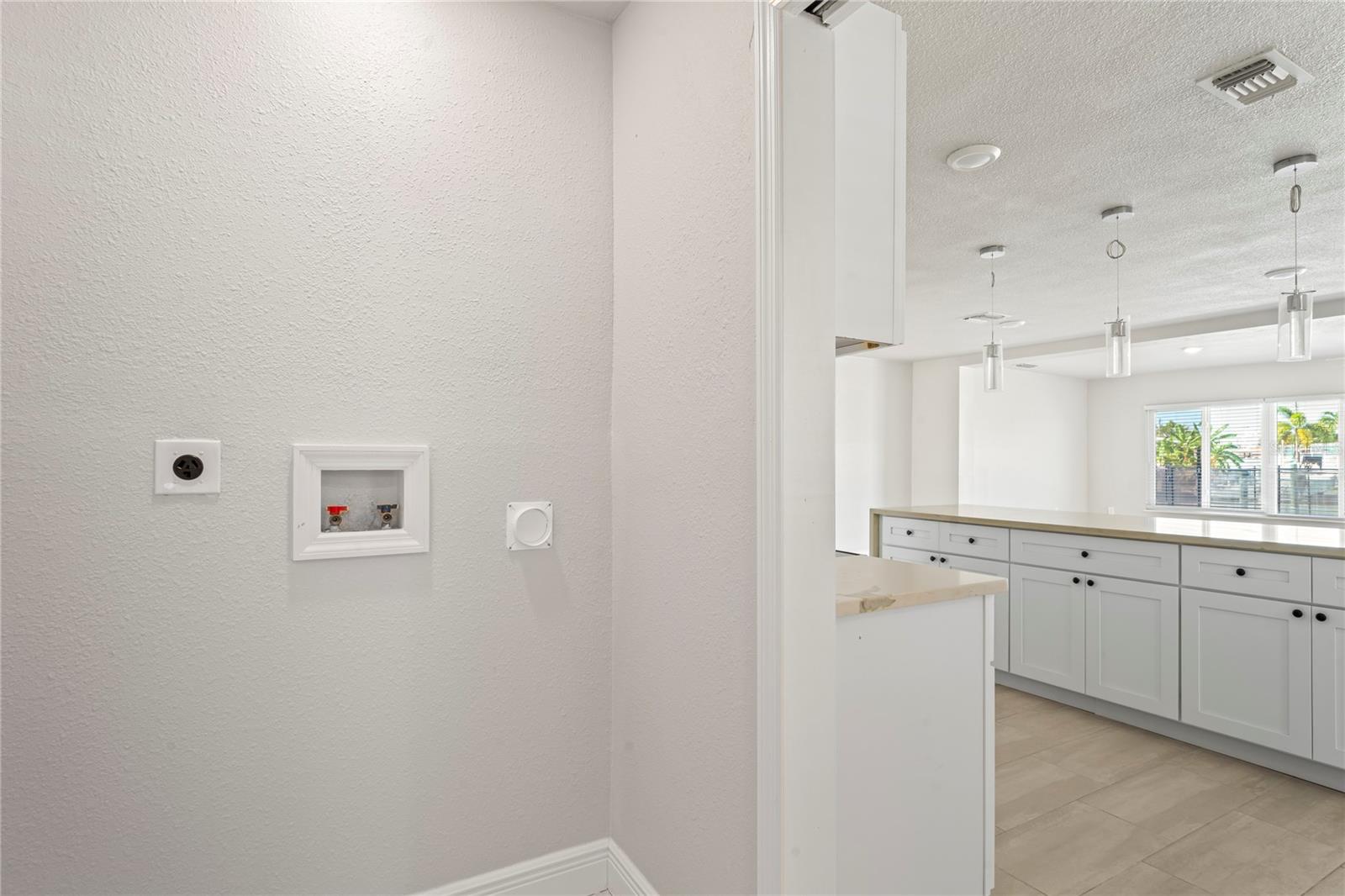 516 CRYSTAL DR, MADEIRA BEACH, FL, 33708