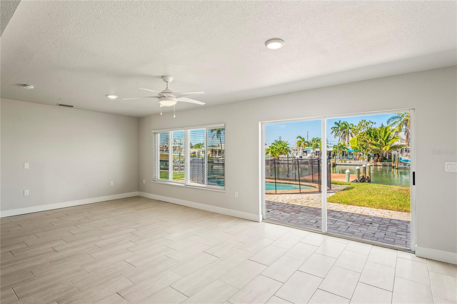 516 CRYSTAL DR, MADEIRA BEACH, FL, 33708