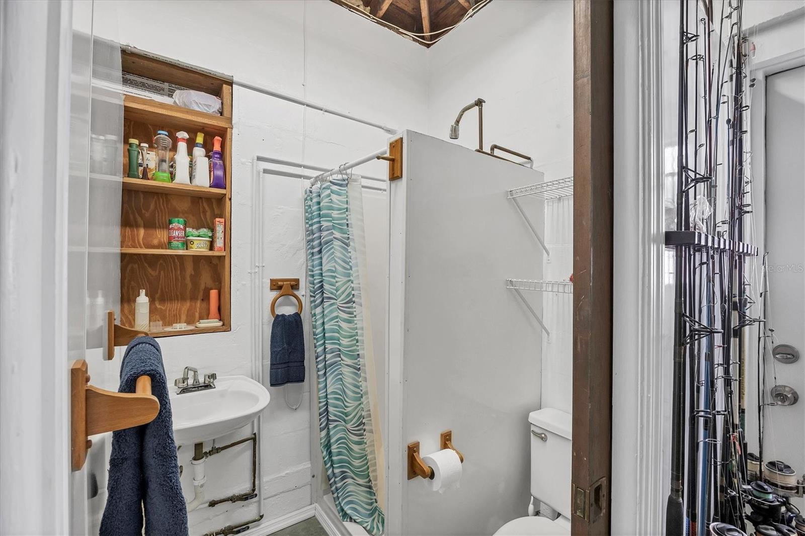 2736 45TH WAY N, ST PETERSBURG, FL, 33713