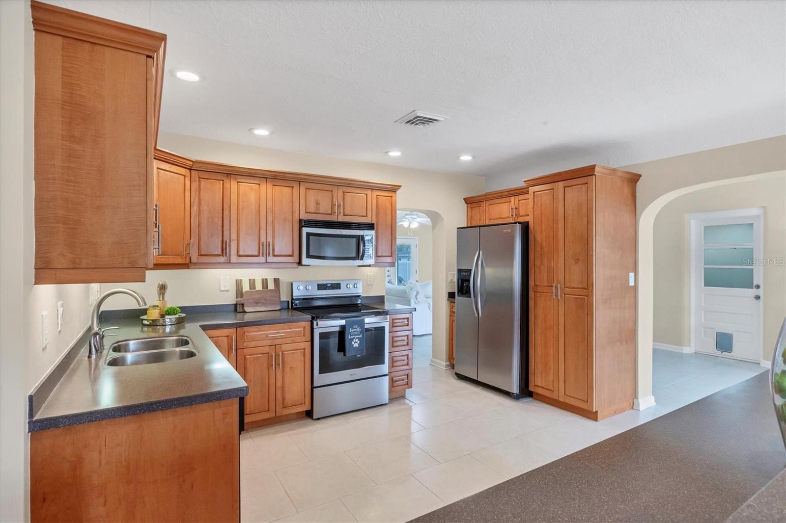 2736 45TH WAY N, ST PETERSBURG, FL, 33713