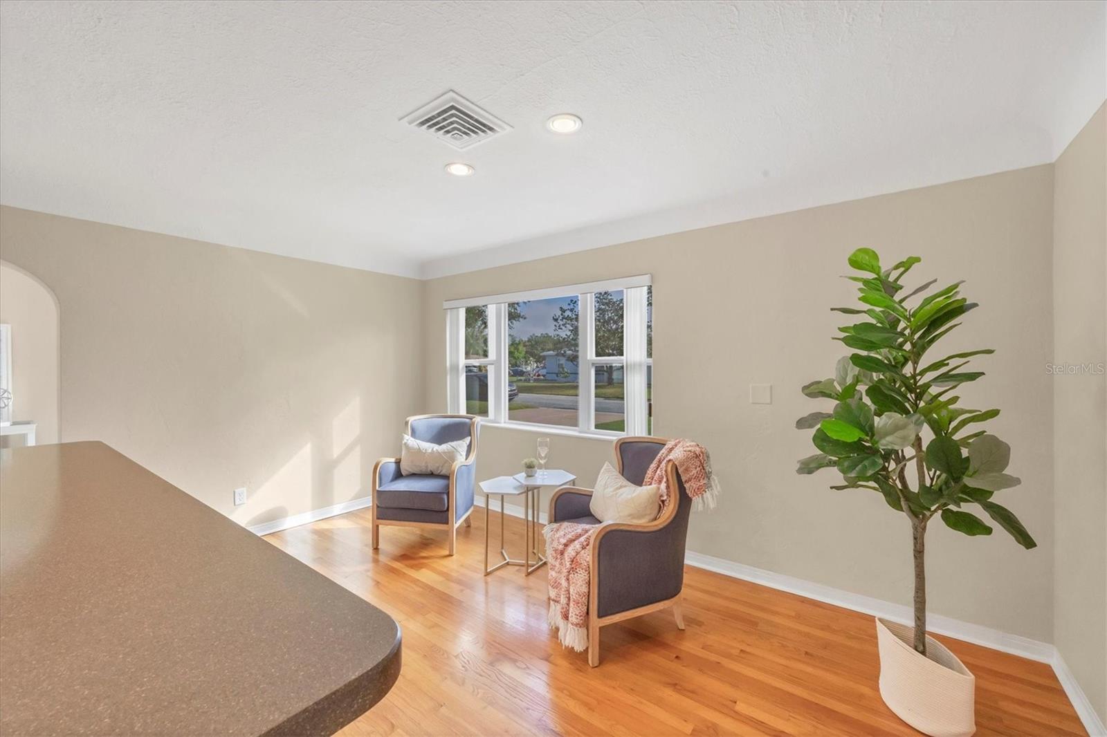 2736 45TH WAY N, ST PETERSBURG, FL, 33713