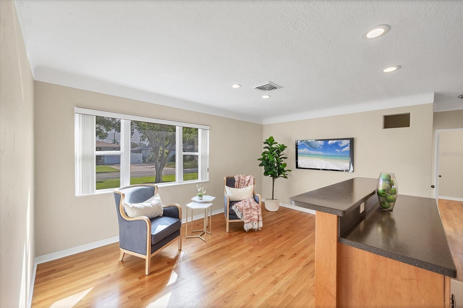 2736 45TH WAY N, ST PETERSBURG, FL, 33713