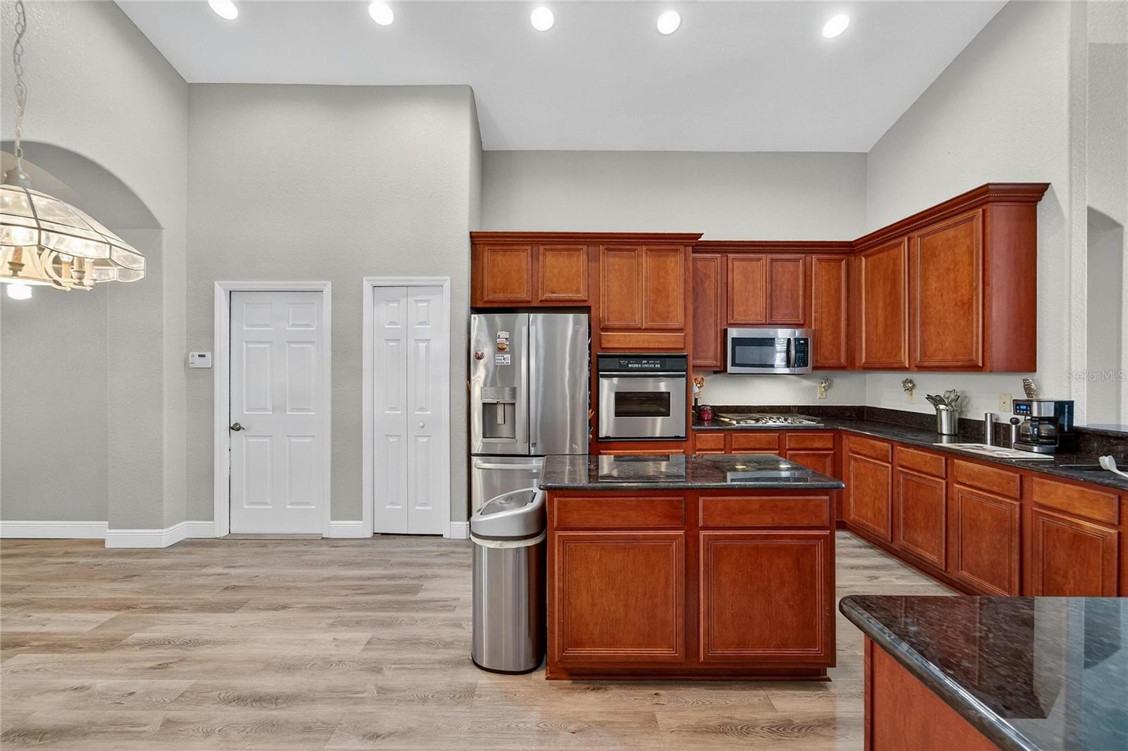 10734 BANFIELD DR, RIVERVIEW, FL, 33579