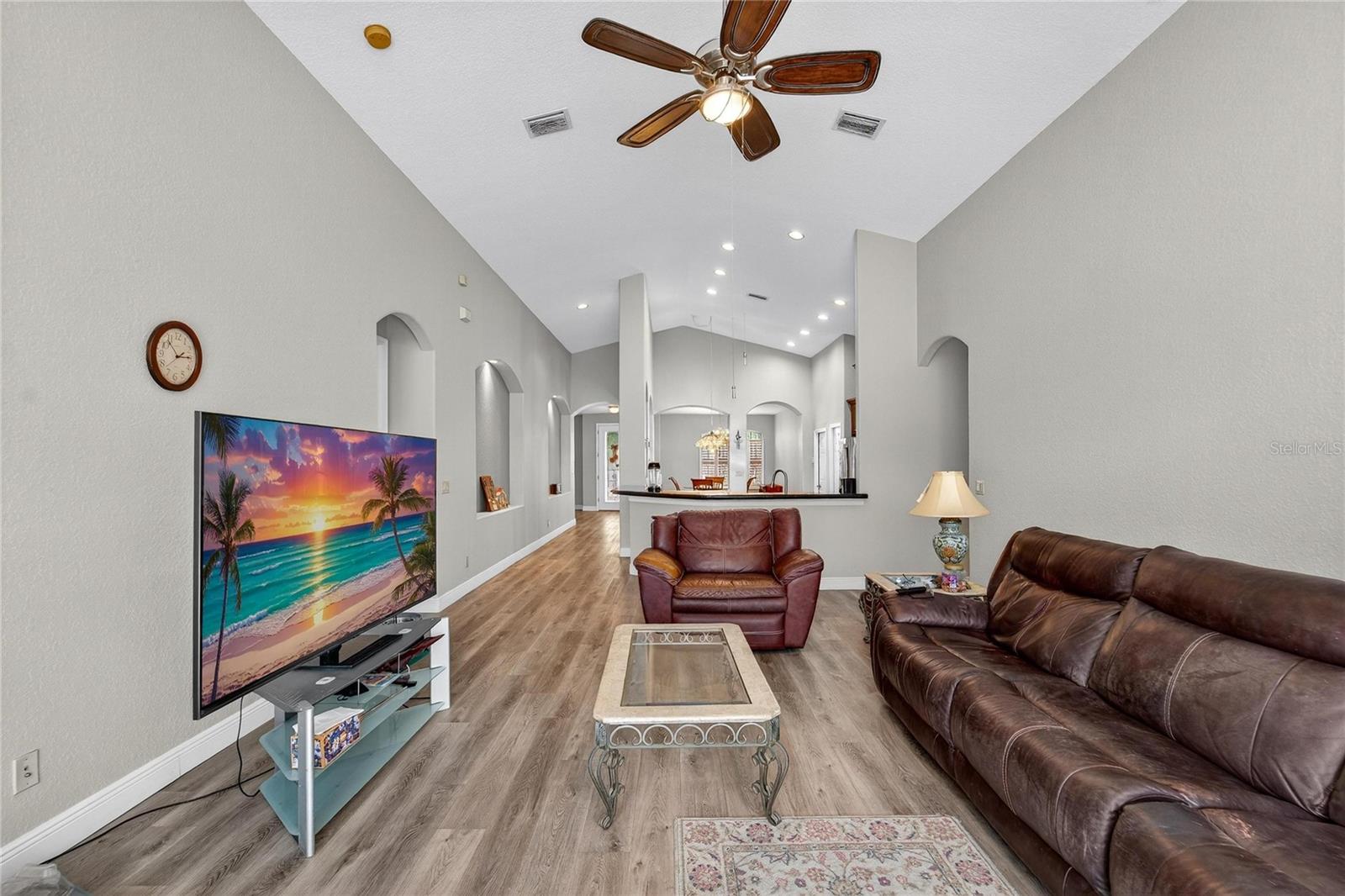 10734 BANFIELD DR, RIVERVIEW, FL, 33579