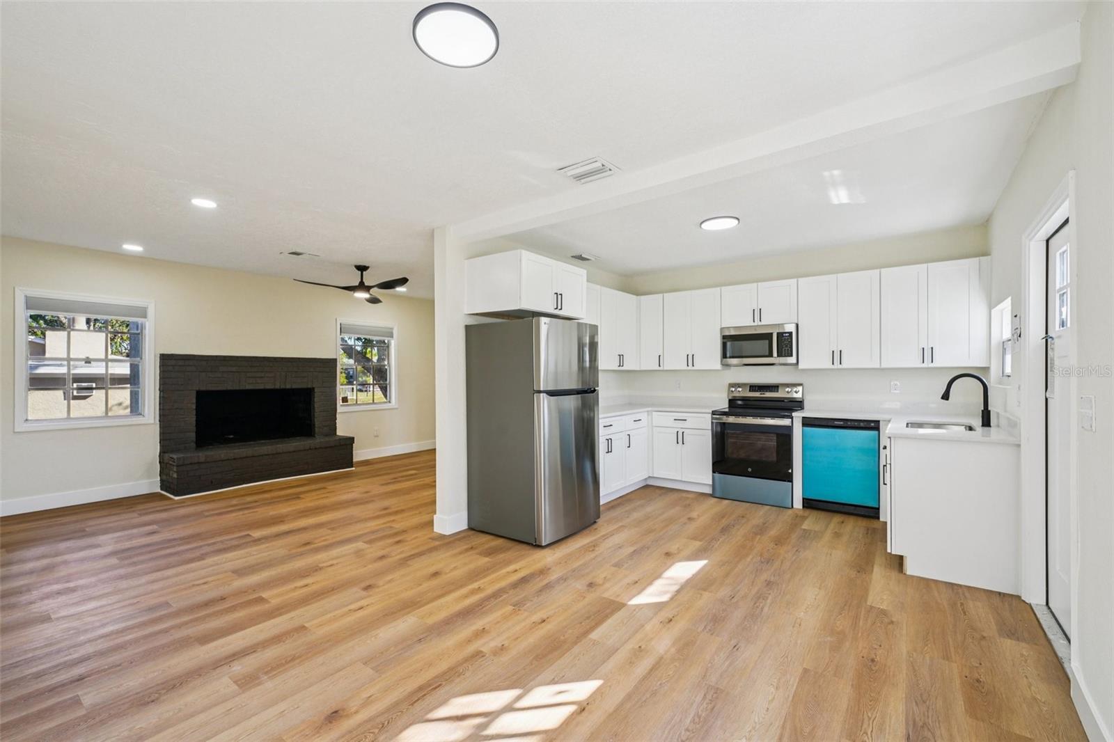 12832 CAMPBELL LN, LARGO, FL, 33774