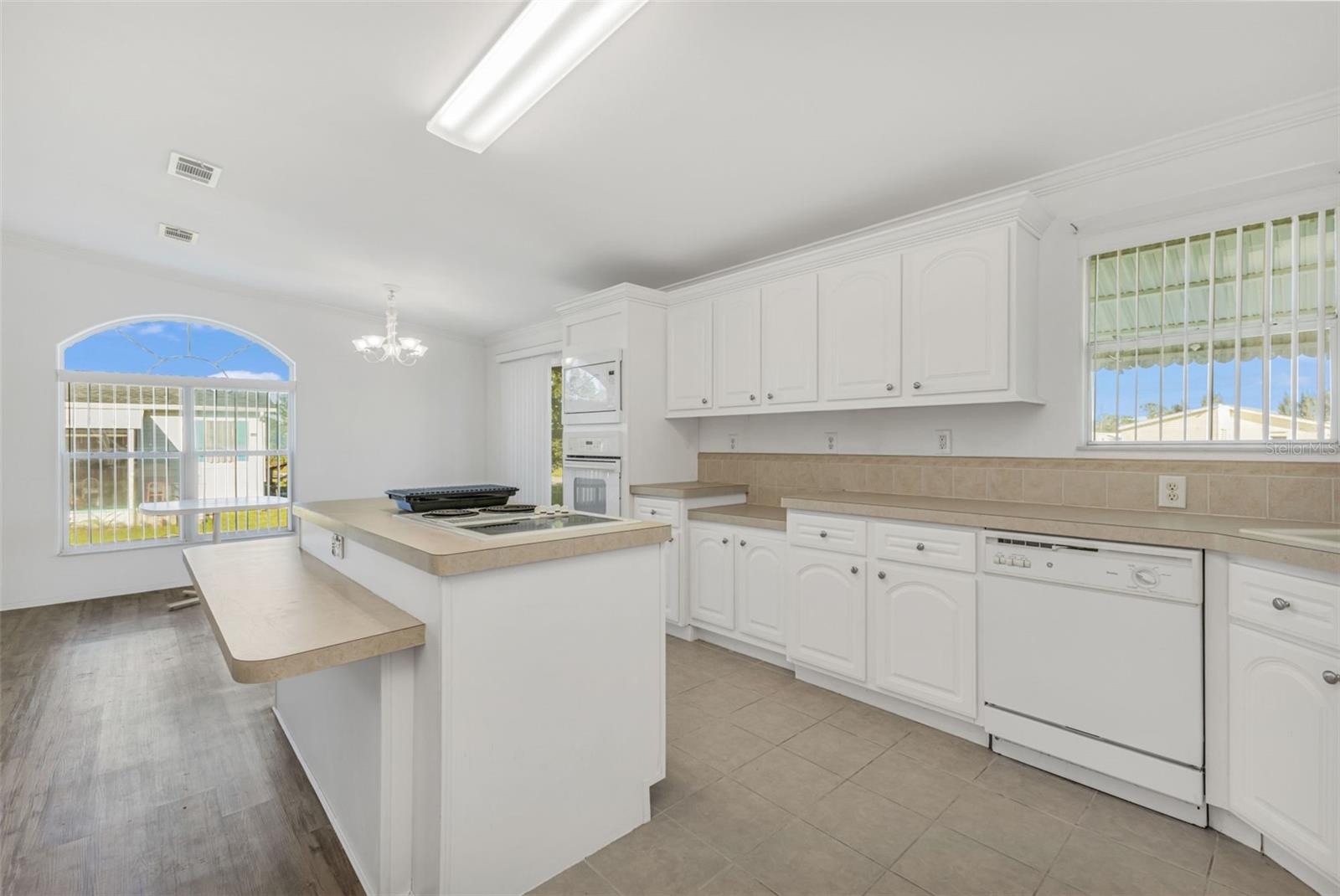 C7516487 Property Photo