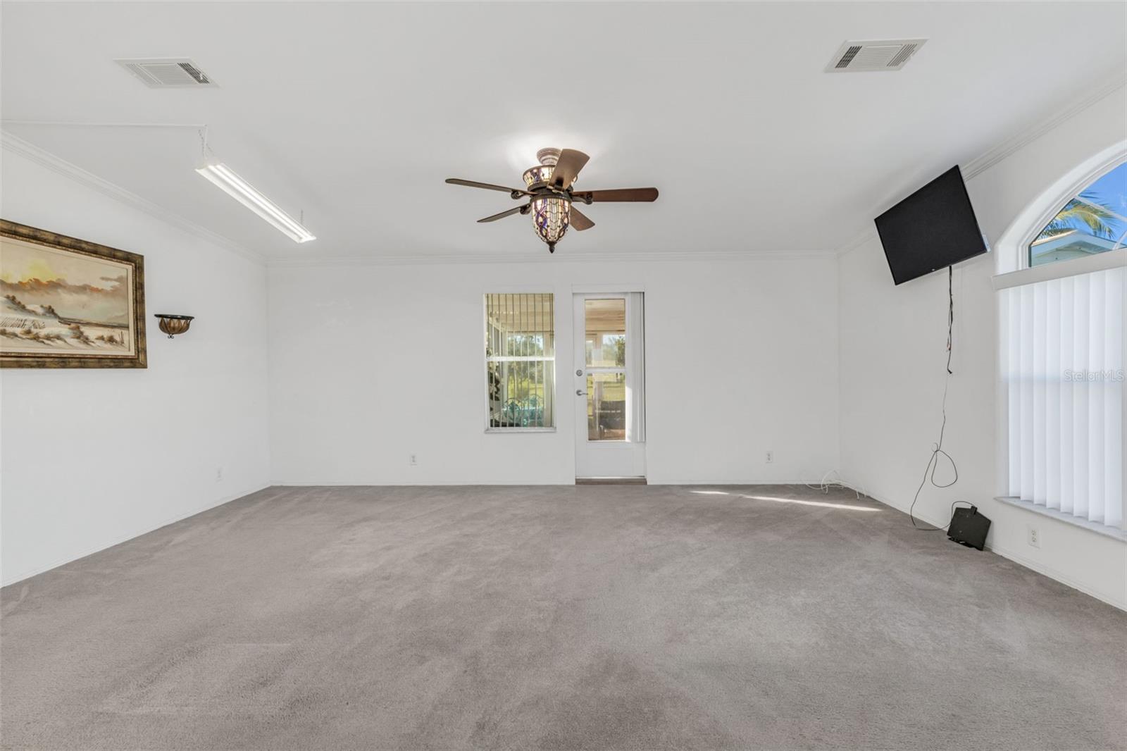 C7516487 Property Photo