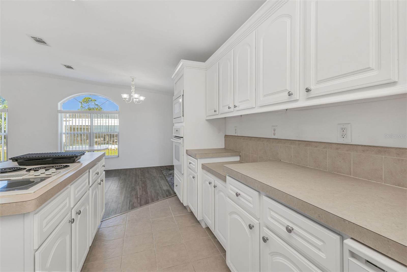C7516487 Property Photo