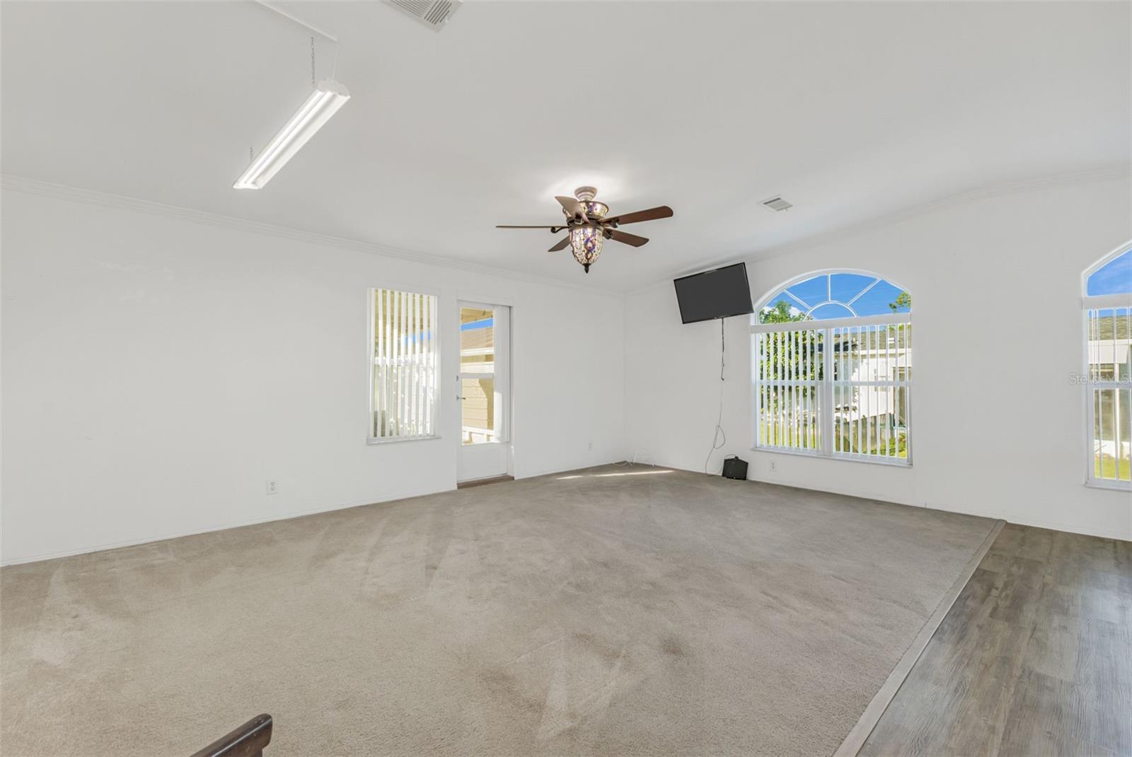 C7516487 Property Photo