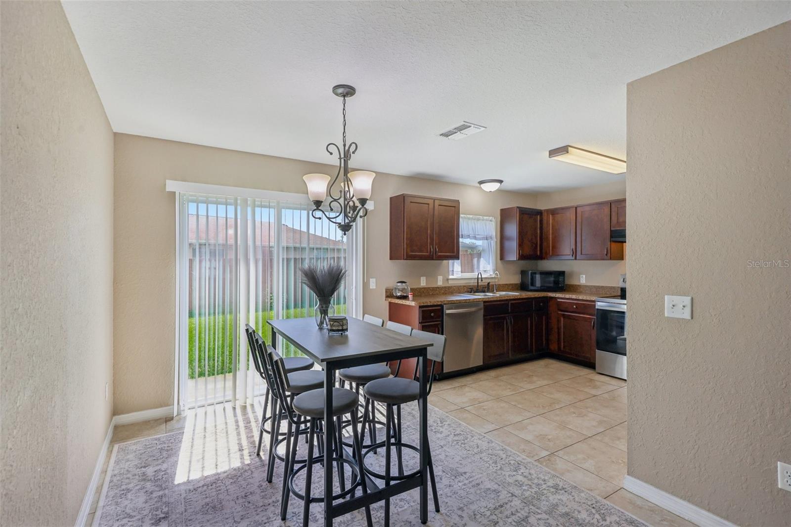 176 JUNIPER LOOP CIR, OCALA, FL, 34480