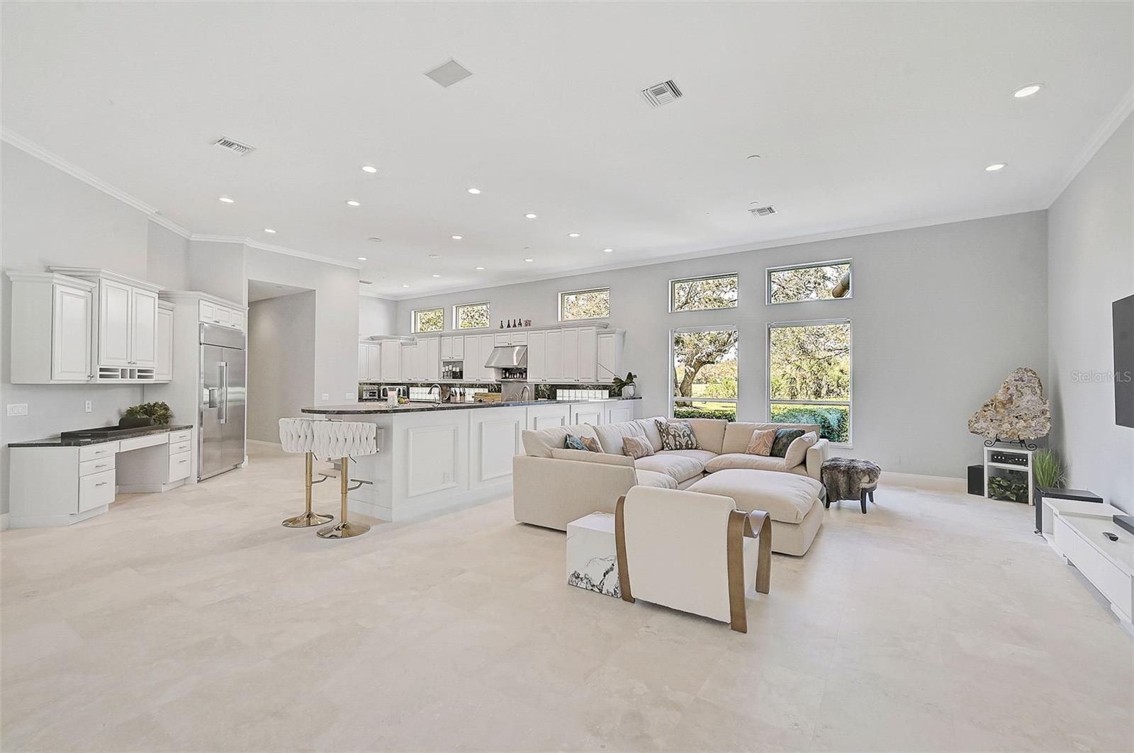 A4668918 Property Photo