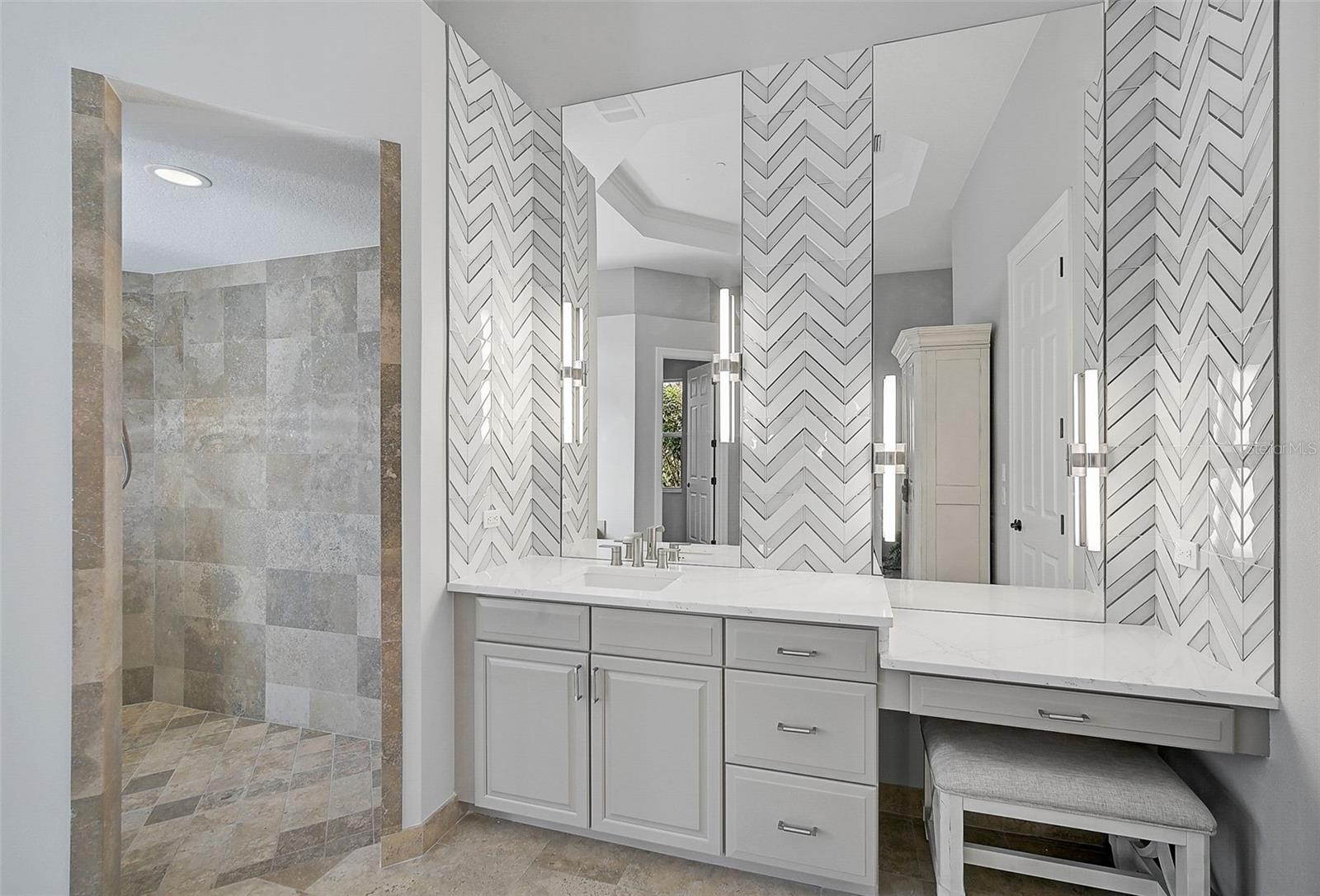 A4668918 Property Photo