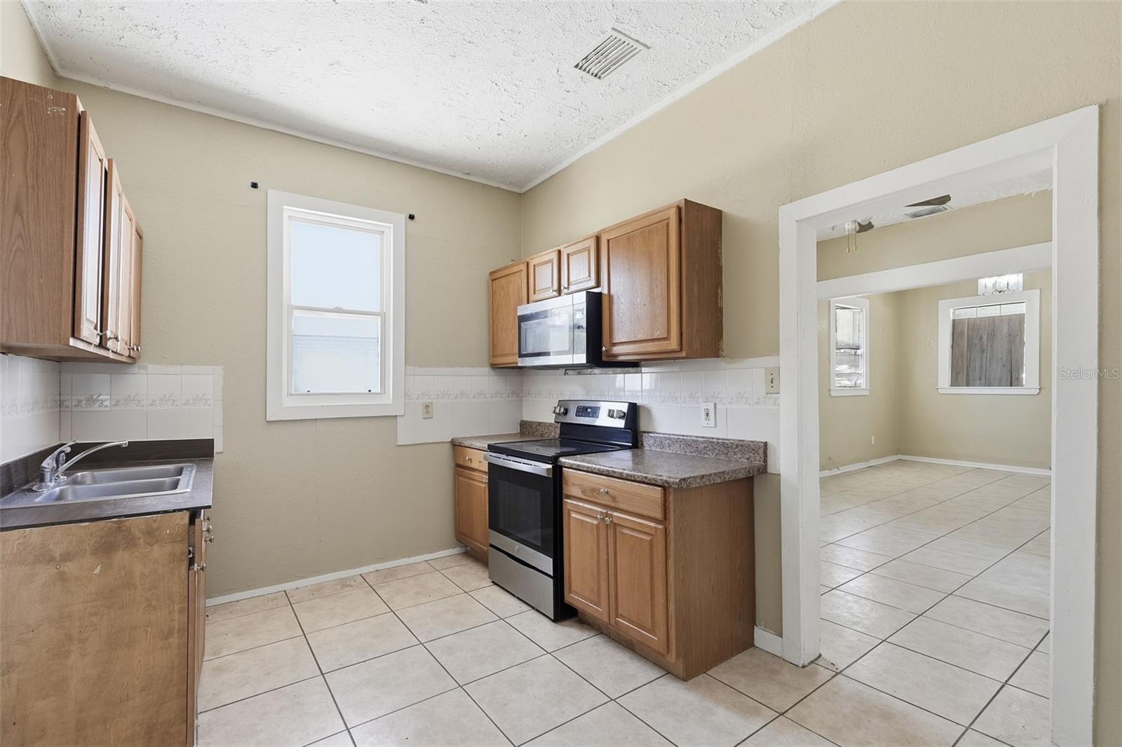 2310 W ARCH ST, TAMPA, FL, 33607