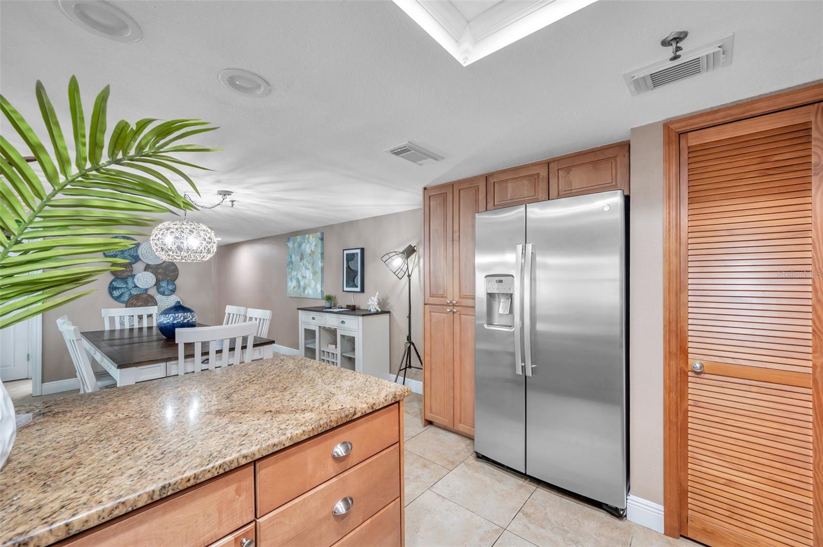 17450 GULF BLVD #306, REDINGTON SHORES, FL, 33708