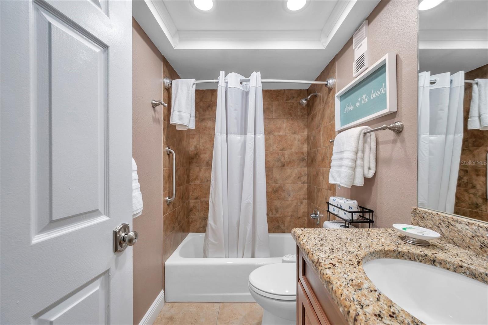 17450 GULF BLVD #306, REDINGTON SHORES, FL, 33708