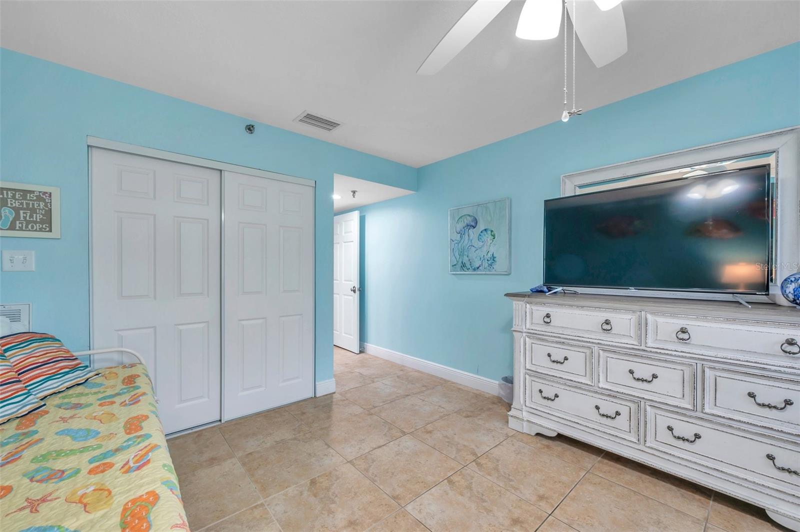 17450 GULF BLVD #306, REDINGTON SHORES, FL, 33708