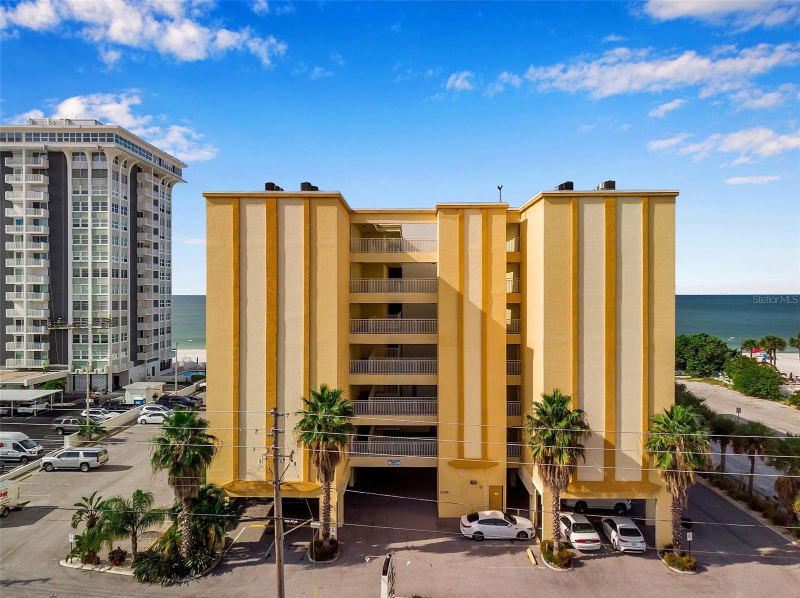 17450 GULF BLVD #306, REDINGTON SHORES, FL, 33708