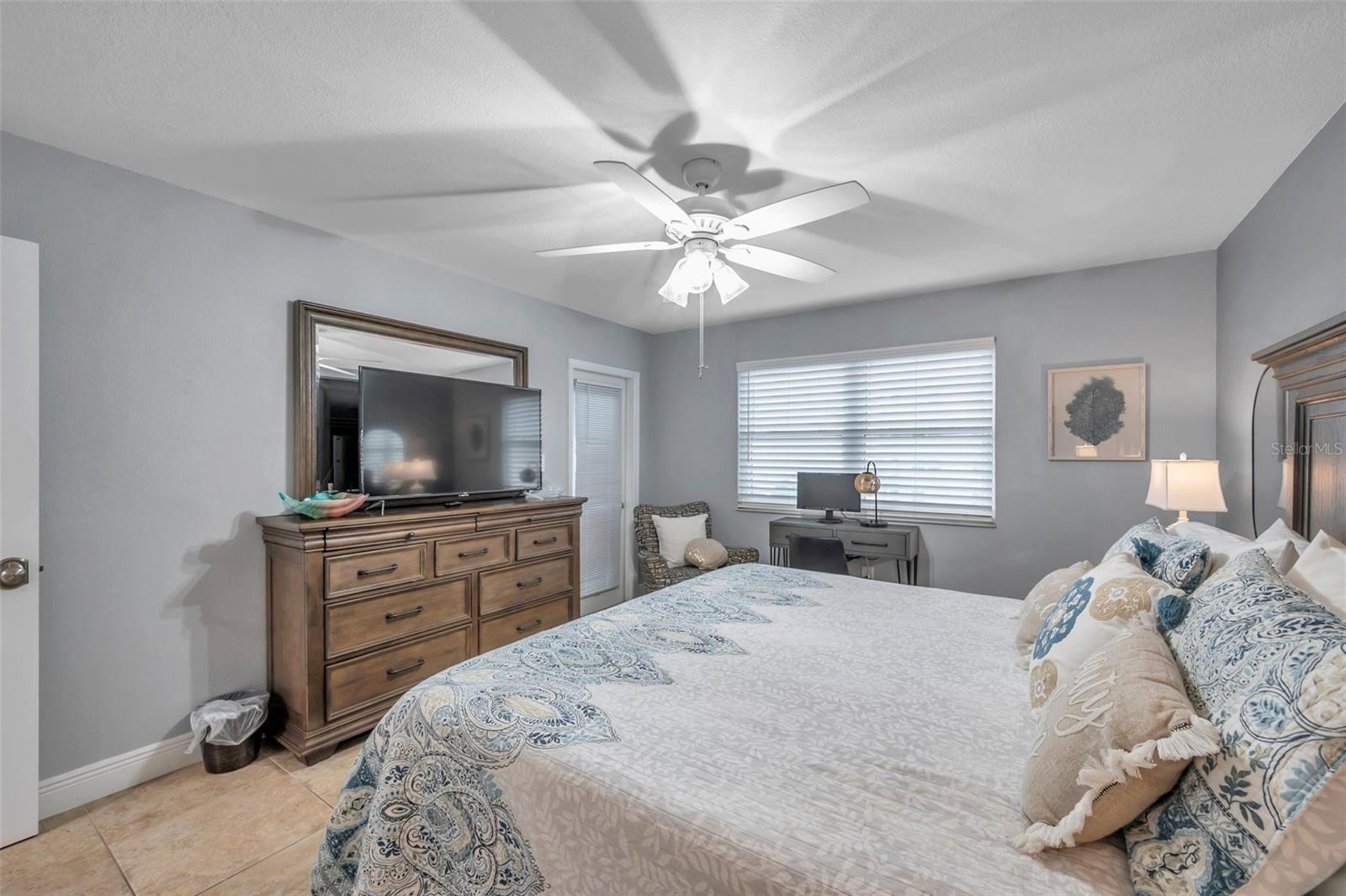 17450 GULF BLVD #306, REDINGTON SHORES, FL, 33708